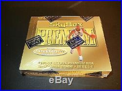 1996-97 Skybox Premium Series 2 Basketball 18 Pack Box Auto's, MFR SEALED