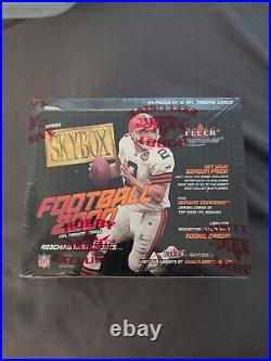 2000 Fleer Skybox NFL Football Hobby Box 24 Packs -factory Sealed